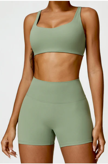 Ensemble sport RUN•AKTIV – Soutien-gorge + short taille haute (2 pièces)